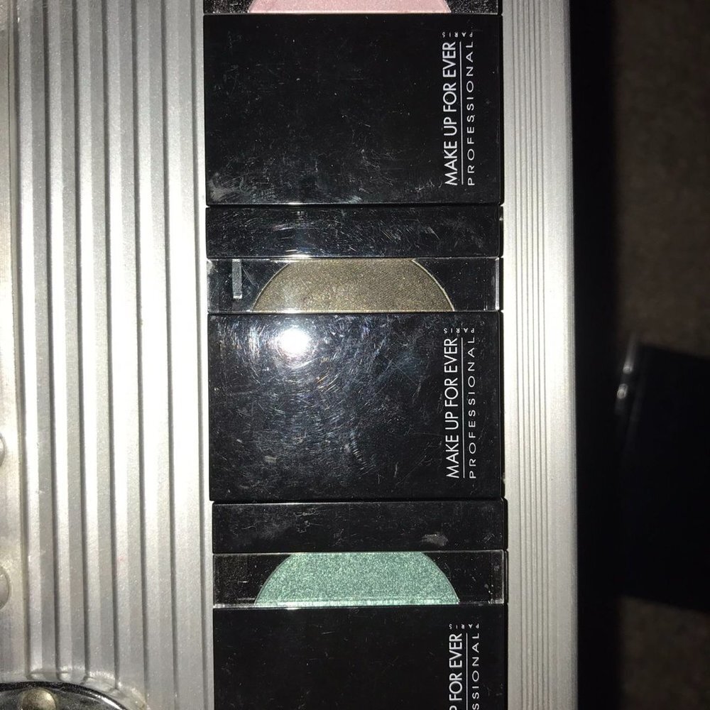 BUNDLE Three makeup forever eyeshadows BUNDLE - Picture 4 of 6